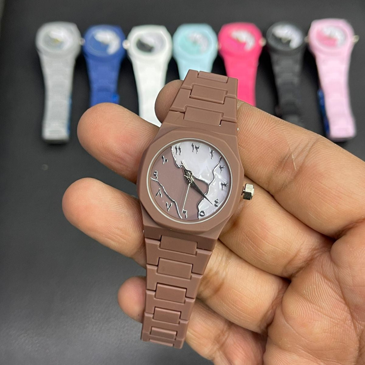 Mini Aura Watch Providing Elegant Design Comfortable Use Stylish Appearance And Everyday Wear - Black