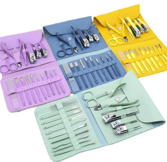 16 in 1 Nail Kit Manicure & Pedicure Tool Set – Stainless Steel Nail Clippers, Cutters & Scissors